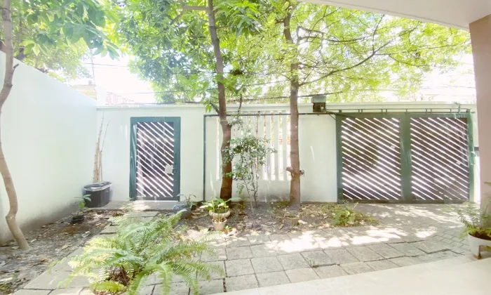 Modern Villa For Rent Behind Masteri Thao Dien HCMC 260sqm 2,900 USD/month