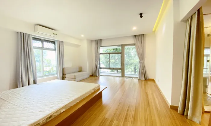 Modern Villa For Rent Behind Masteri Thao Dien HCMC 260sqm 2,900 USD/month
