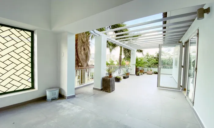 Modern Villa For Rent Behind Masteri Thao Dien HCMC 260sqm 2,900 USD/month