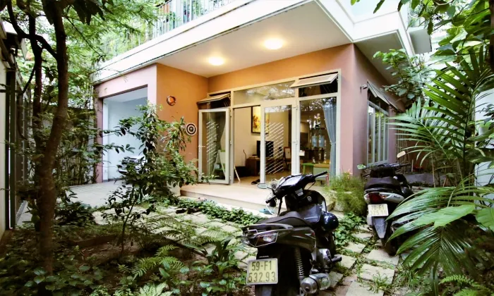 Modern Villa For Rent Behind Masteri Thao Dien HCMC 260sqm 2,900 USD/month
