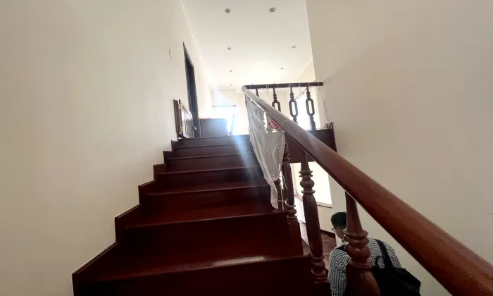 Nice Villa in Small Compound Nguyen Van Huong Thao Dien HCMC 450sqm 3,700 USD/month