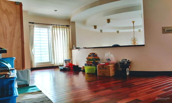Nice Villa in Small Compound Nguyen Van Huong Thao Dien HCMC 450sqm 3,700 USD/month