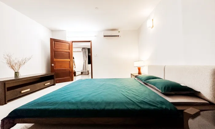 Big and New One Bedroom Serviced Apartment For Rent in Phu Nhuan HCM 60sqm 700 USD/month