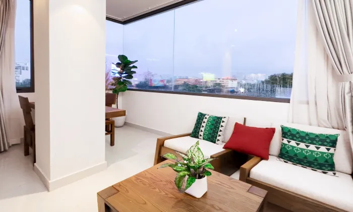 Two Bedroom Serviced Apartment in Nguyen Van Troi Phu Nhuan HCM 85sqm 800 USD/month