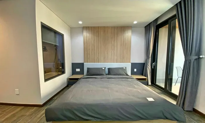 Studio Serviced Apartment Balcony For Rent in District 3 HCMC 35sqm 550 USD/month