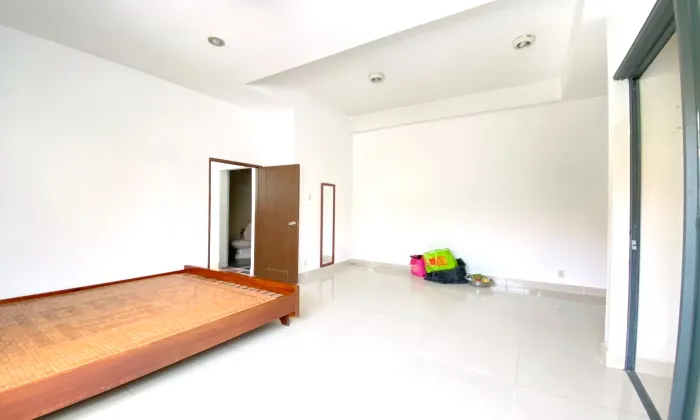 Garden House For Rent in Road 43 Thao Dien District 2 HCMC 250sqm 1,700 USD/month