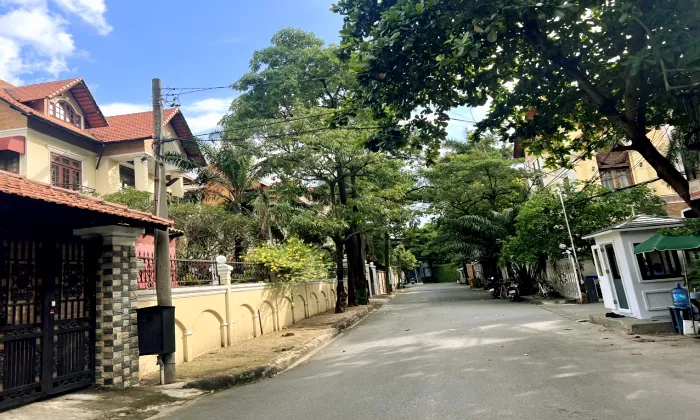 Phu Tuong Compound Villa 215 Nguyen Van Huong Thao Dien Ward HCM