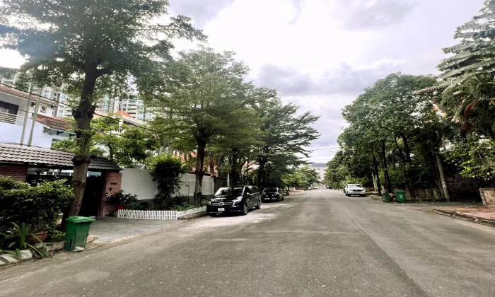 Phu Tuong Compound Villa 215 Nguyen Van Huong Thao Dien Ward HCM