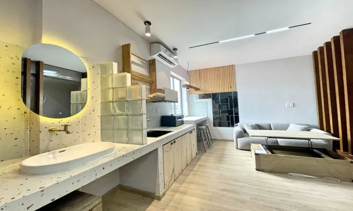 Separate One Bedroom Apartment For Rent In District 3 HCMC 50sqm 650 USD/month