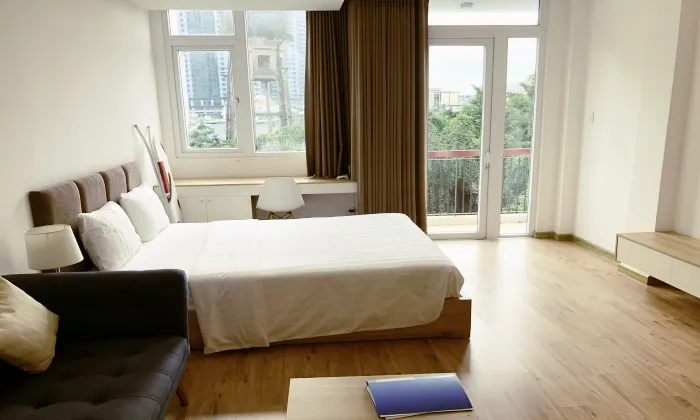 Studio Maple Leaf Serviced apartment for rent in Binh Thanh District HCM 40sqm 600 USD/month