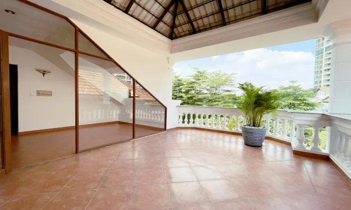 Four Bedroom Villa for rent in Compound 215 Nguyen Van Huong Thao Dien HCM 550sqm 4,500 USD/month