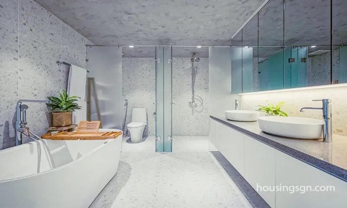 Four Bedroom City Garden Apartment For Rent in Binh Thanh HCMC 215sqm 3,500 USD/month