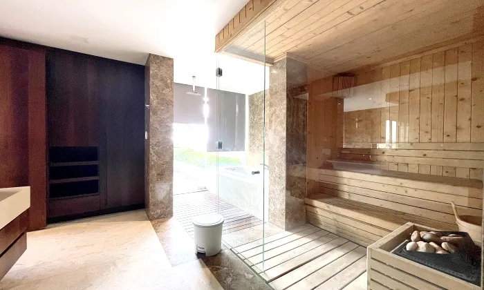 Penthouse 3 Bedrooms Serviced Apartment For Rent in District 3 HCM 220sqm 1,500 USD/month