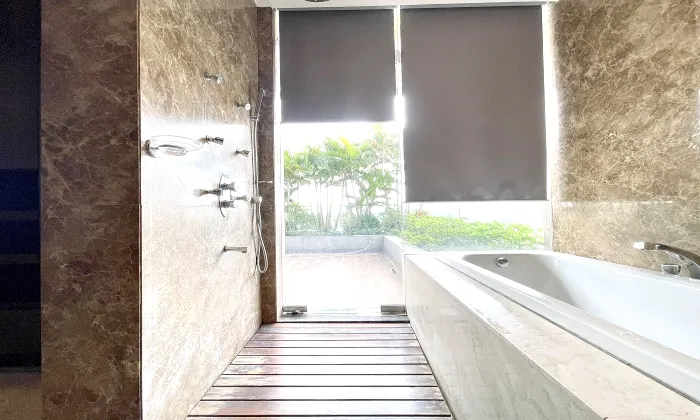 Penthouse 3 Bedrooms Serviced Apartment For Rent in District 3 HCM 220sqm 1,500 USD/month