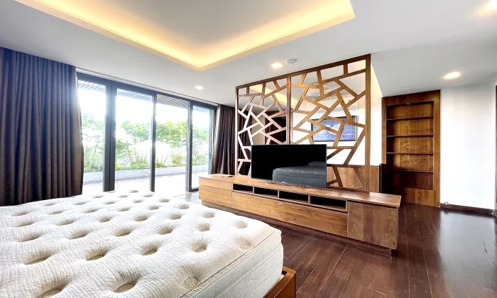 Penthouse 3 Bedrooms Serviced Apartment For Rent in District 3 HCM 220sqm 1,500 USD/month