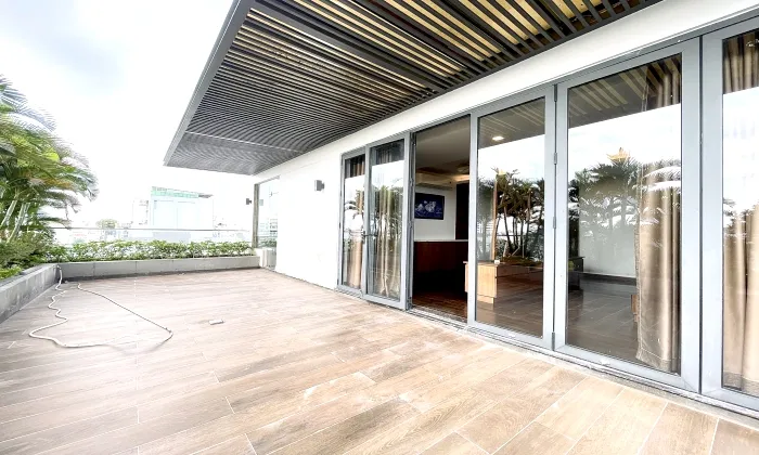 Penthouse 3 Bedrooms Serviced Apartment For Rent in District 3 HCM 220sqm 1,500 USD/month