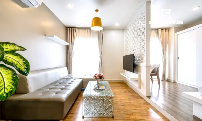 Saigon Huch Villa Serviced Apartment for rent in Phu Nhuan HCMC 50sqm 700 USD/month