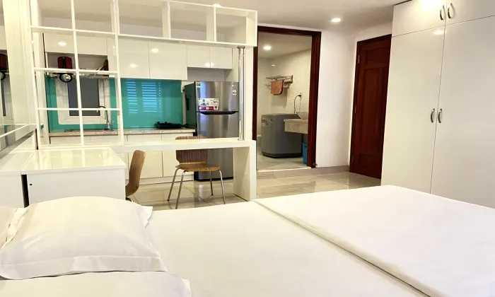 Modern Studio Apartment For Rent in Nguyen Van Troi Phu Nhuan HCM 35sqm 450 USD/month