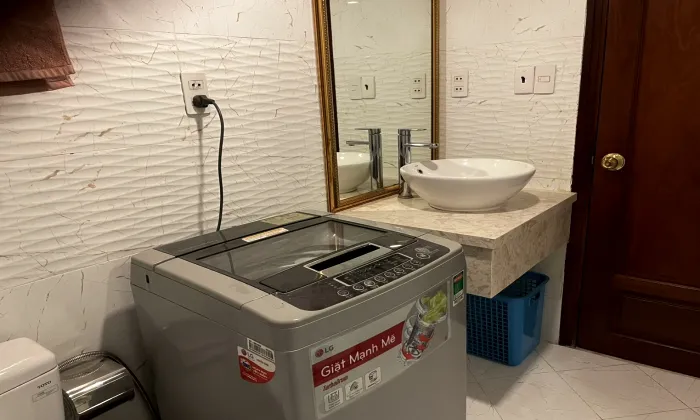 Modern Studio Apartment For Rent in Nguyen Van Troi Phu Nhuan HCM 35sqm 450 USD/month