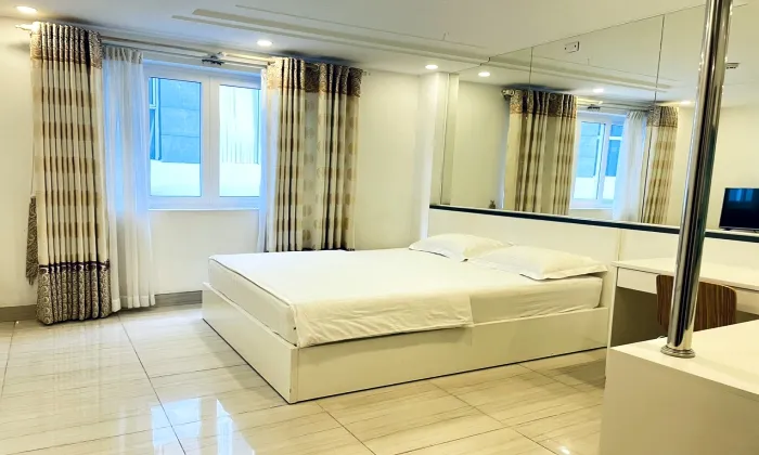 Modern Studio Apartment For Rent in Nguyen Van Troi Phu Nhuan HCM 35sqm 450 USD/month