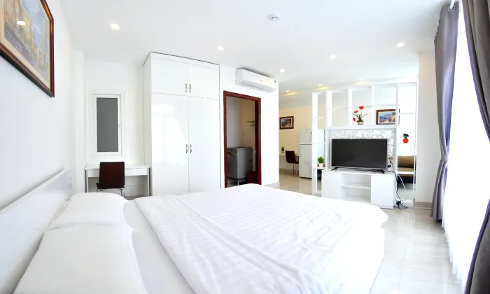 New Studio Apartment For Rent in Phu Nhuan District HCM City 40sqm 500 USD/month