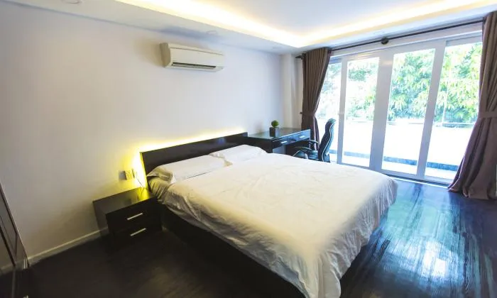One Bedroom Balcony Serviced Apartment in Phu Nhuan District HCMC 60sqm 570 USD/month