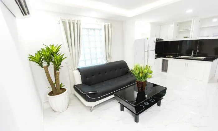 One Bedroom Balcony Serviced Apartment in Phu Nhuan District HCMC 60sqm 570 USD/month