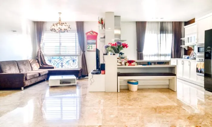 Penthouse Two Bedroom For Rent in Phu Nhuan District HCM City 140sqm 1,000 USD/month