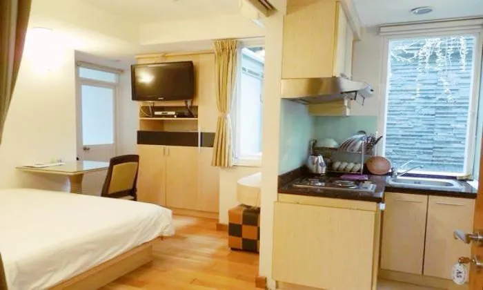 Small Studio Apartment for rent in Phu Nhuan District HCM City 25sqm 300 USD/month