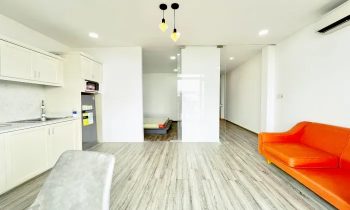 Big Balcony Two Bedroom Serviced Apartment in Phu Nhuan District HCMC 70sqm 700 USD/month