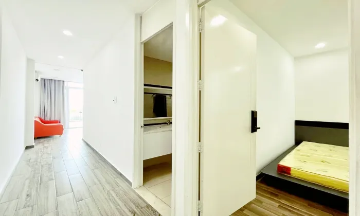Big Balcony Two Bedroom Serviced Apartment in Phu Nhuan District HCMC 70sqm 700 USD/month