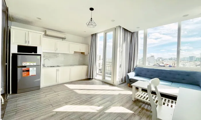 Studio Apartment Balcony in Le Van Sy Phu Nhuan District HCMC 45sqm 550 USD/month