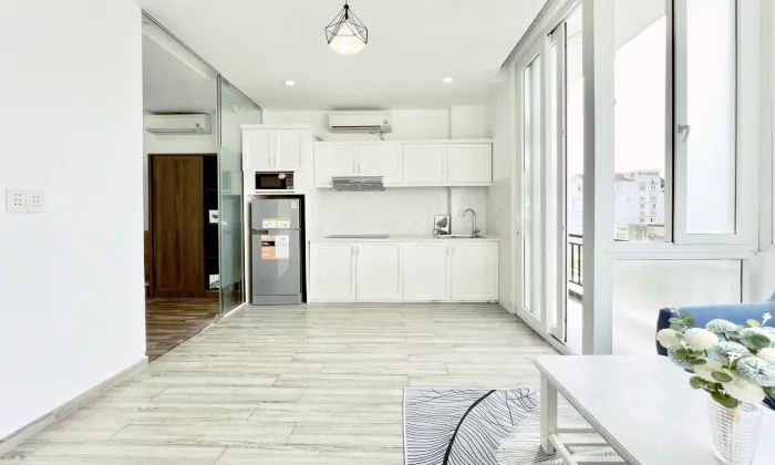 Good Studio Serviced Apartment For Rent in Phu Nhuan Dist HCM City 45sqm 500 USD/month