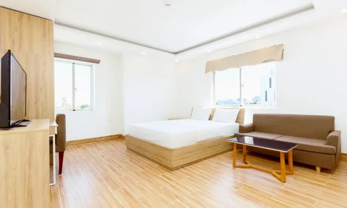 Nice Serviced Apartment For Rent in Phan Dinh Phung St Phu Nhuan HCM 35sqm 400 USD/month
