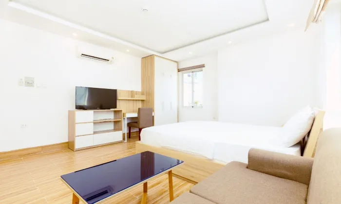 Nice Serviced Apartment For Rent in Phan Dinh Phung St Phu Nhuan HCM 35sqm 400 USD/month