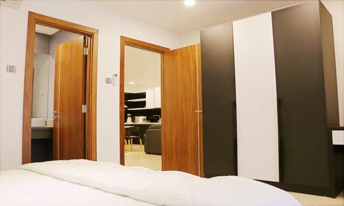 Nice Balcony Two Bedroom Apartment For Rent in Phu Nhuan District HCM City 70sqm 800 USD/month