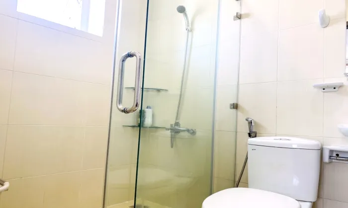 Apartment For Rent In Quiet Location Phu Nhuan District HCMC 80sqm 800 USD/month