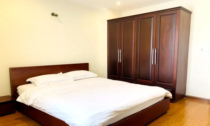 Apartment For Rent In Quiet Location Phu Nhuan District HCMC 80sqm 800 USD/month