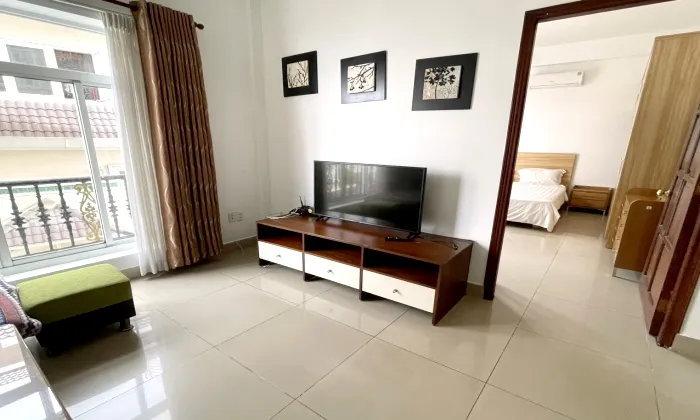 Big Size One Bedroom Apartment For Rent On Le Van Sy St Phu Nhuan HCM 50sqm 550 USD/month