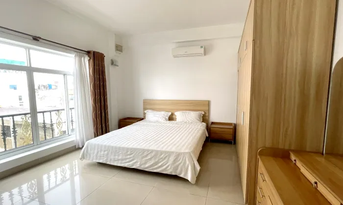 Big Size One Bedroom Apartment For Rent On Le Van Sy St Phu Nhuan HCM 50sqm 550 USD/month
