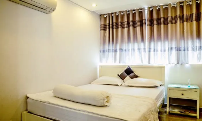Penthouse Violet Serviced Apartment  in Phu Nhuan District HCM City 200sqm 1,200 USD/month
