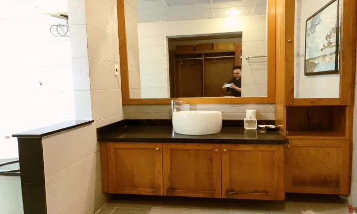 Studio One Bedroom Serviced Apartment in Tan Binh District HCM 45sqm 400 USD/month