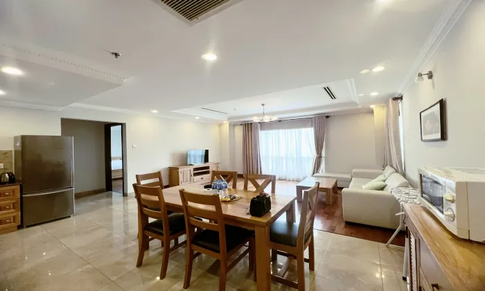 Spacious 2 Bedroom Serviced Apartment in Phu Nhuan District 95sqm 1,000 USD/month
