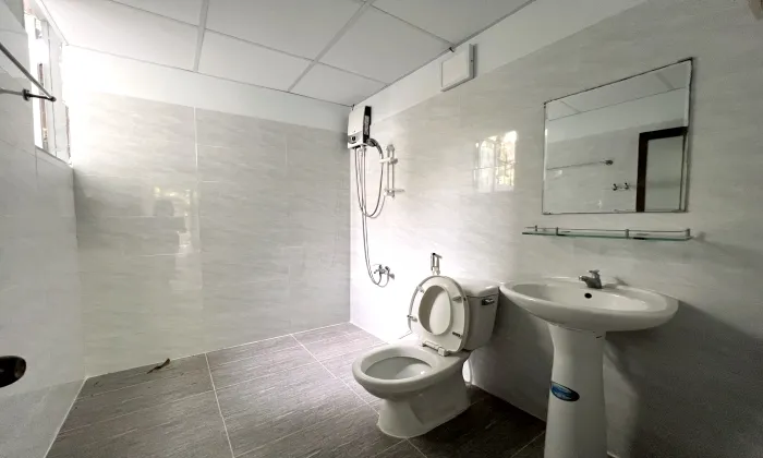 Garden Two Bedroom House For Rent in Thao Dien HCM 200sqm 1,000 USD/month