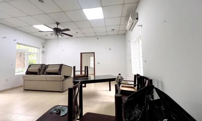 Garden Two Bedroom House For Rent in Thao Dien HCM 200sqm 1,000 USD/month
