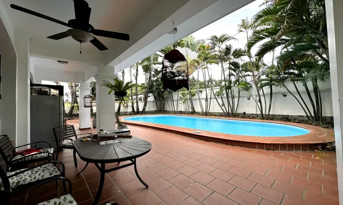 Nice Pool and Garden Villa in Nguyen U Di Thao Dien Ward HCM 500sqm 5,000 USD/month