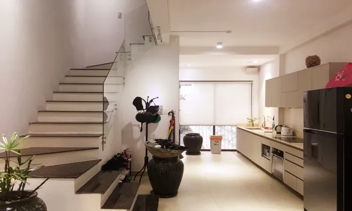 Nice Three Floor Penthouse Apartment in District 4 HCMC 210sqm 1,700 USD/month