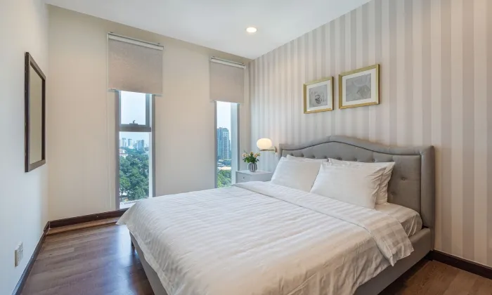 Sailing Tower Apartment For Rent