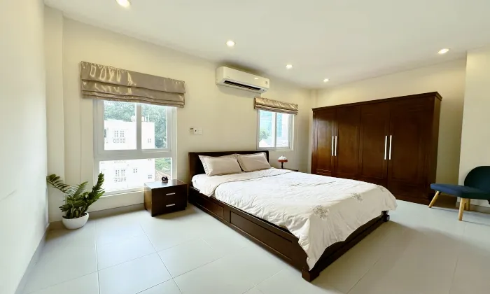One Bedroom Apartment For Rent in Pasteur Street center HCMC 55sqm 700 USD/month