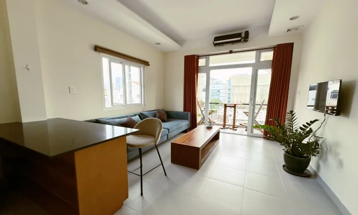 One Bedroom Apartment For Rent in Pasteur Street center HCMC 55sqm 700 USD/month